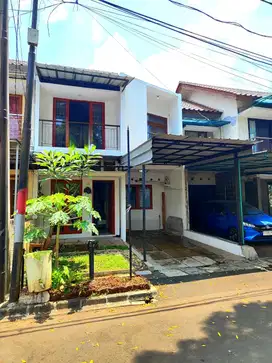 Rumah 2 Lantai Cantik Murah Luas di Cluster Pondok Kelapa Jakarta Tim