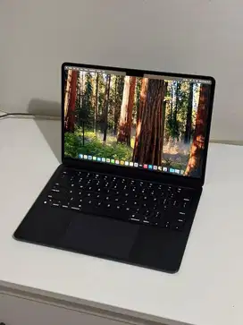 MacBook Air 2022 M2 13 inch 8/256