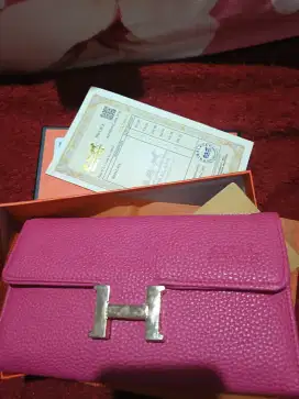 Dompet warna pink