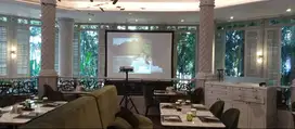 Sewa TV  Proyektor Screen laptop
