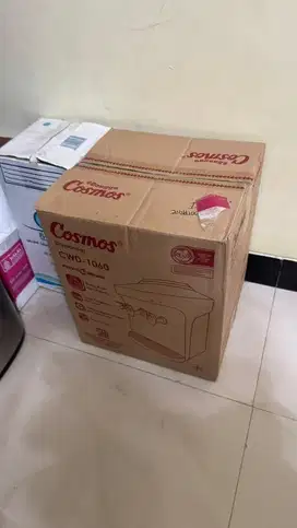 Dispenser cosmos hadiah lomba