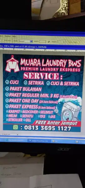 Karyawan laundry bagian setrika uap