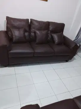 DIJUAL SOFA 6 SEAT BARU GANTI KULIT SEPERTI BARU !!! 5 Juta Nego