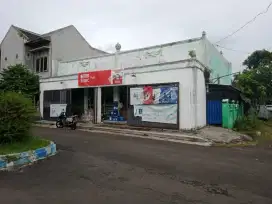 Di Jual Toko (Bangunan + Isi) Senilai 1.5M (NEGO)