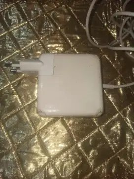 Charger original MacBook