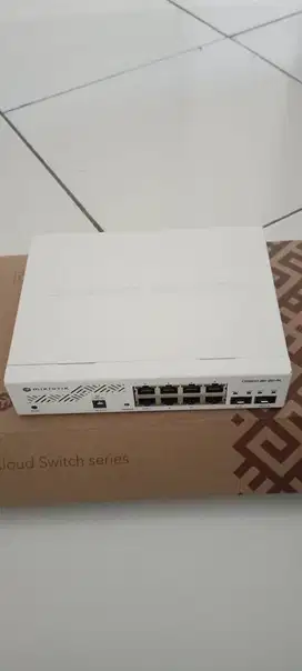 Mikrotik CSS610-8G-2S+IN