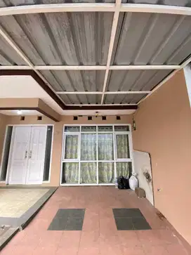 DISEWAKAN RUMAH MINIMALIS MODERN 2 LANTAI SEMI FURNISH DI ARCAMANIK