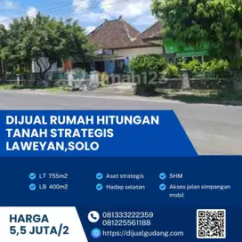 Dijual Rumah Hitungan Tanah Super Strategis Laweyan,Solo Luas 755m2