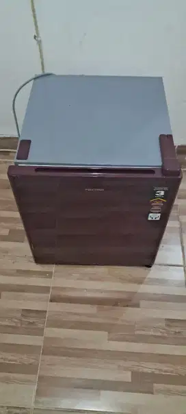 Kulkas mini polytron