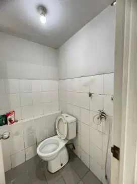 SEWA APARTEMEN KALIBATA CITY 2BR UN FURNISH TOWER DAMAR LTI 6