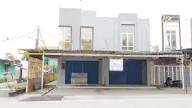 Di Sewakan ruko gandeng  strategis pinggir jalan  di Grand Depok City