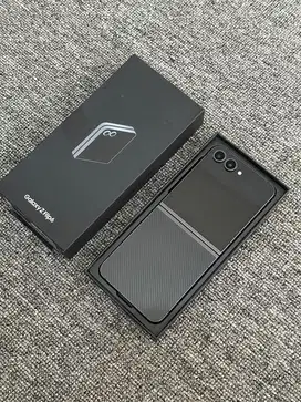Samsung Z Flip 6 Ram 12/512GB Black Resmi SEIN Fullset