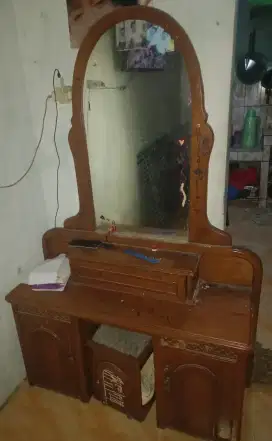 Meja rias kayu jati