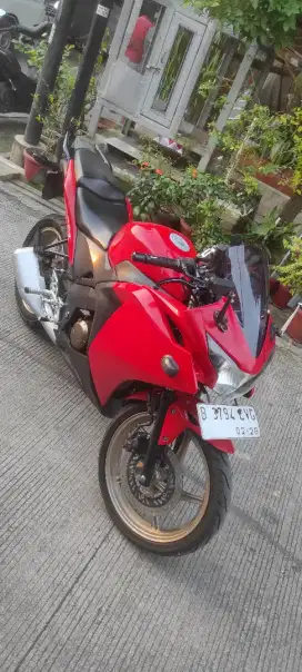 Honda CBR 150 CBU