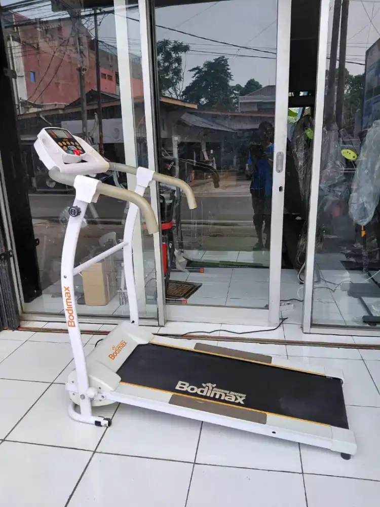 Treadmill BodiMax Second Berfungsi Normal