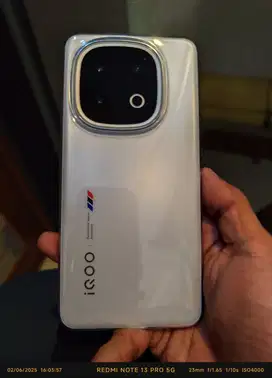 Iqoo 13 , Penyimpanan 16/512, Snapdragon 8 Elite