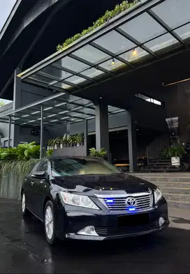 KOLEKSI ISTIMEWA! Toyota Camry V 2.5 XV50 2013 AT ( LOW KM )
