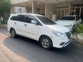 Kijang Inova 2014 Putih