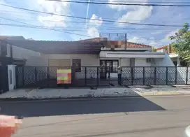 RUMAH / KANTOR DEKAT KEDUNGMUNDU RAYA DI LAMPER TENGAH SEMARANG