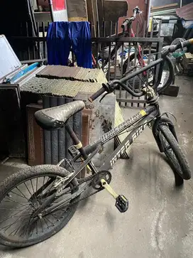 sepeda bekas seperti di foto