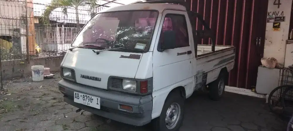 Daihatsu Zebra 1.3 Manual Bensin Warna Putih