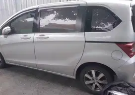 Honda Freed 2010 Bensin