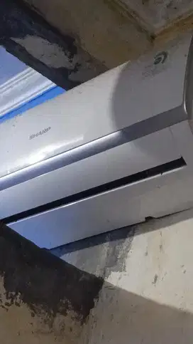 AC SHARP 1 PK masih bagus