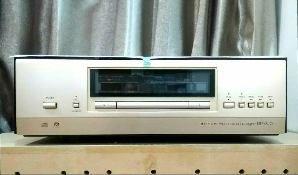 Accuphase Laboratory