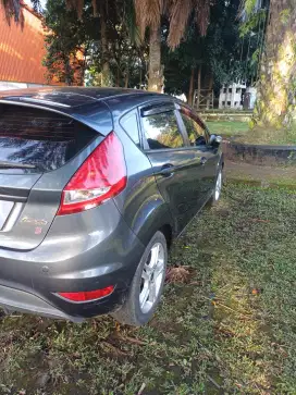 Jual ford fiesta 1.6 S