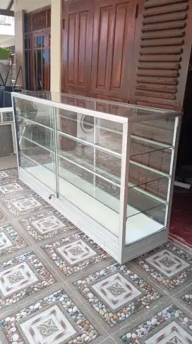 Etalase toko panjang 2 meter