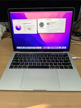 Apple MacBook Pro 13 inch touchbar 2018