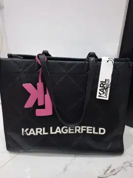 Tas Karl Square Embossed