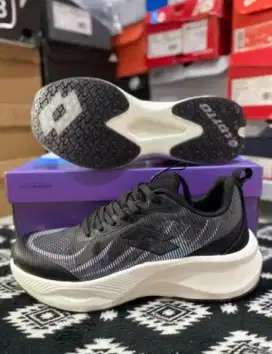 Sepatu lotto run size 39 murah
