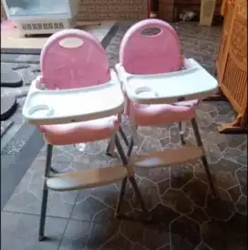 Kursi makan bayi