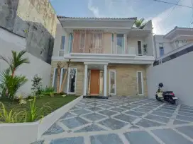 Rumah Mewah Bangunan Baru Dekat Hyatt, UGM,Al AzharJalan Palagan 7,5