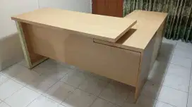 Meja manager model L