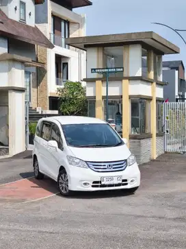 Honda Freed PSD At 2015 Facelift kredit Dp. 25Jt