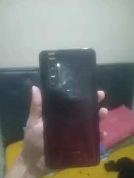 Vivo v15 6/64 red