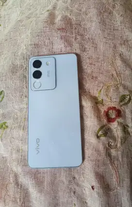 Vivo v 29 e (Gaskeun Lur) barang mulus pemakaian cewe (nego bensin)