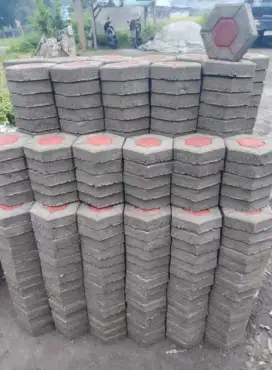 Paving block press