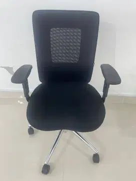 Kursi Kerja Informa