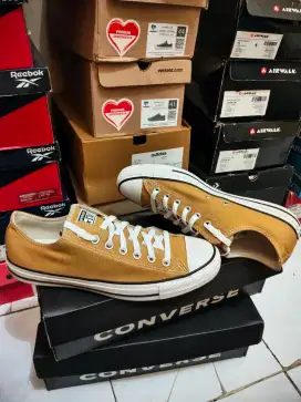 Converse CTAS OX A02801C Men's Shoes