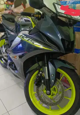 Yamaha R15 SE Tahun 2023 Bulan 5 Pajak Panjang B DKI Barat Masih mulus