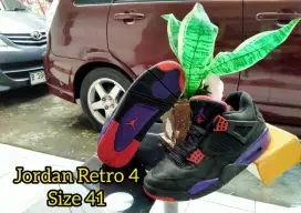 Sepatu Basket Nike Jordan Retro 4