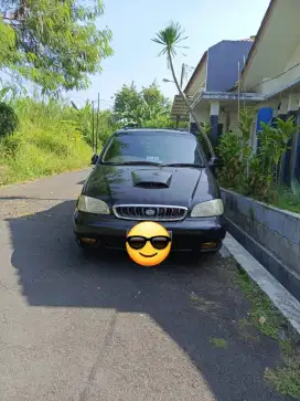 KIA Carnival 2000 diesel AT