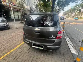 Chevrolet Spin 2014 Bensin