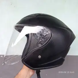 Helm NHK R1 Elite hitam doff