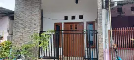 Disewakan Tahunan Rumah 3 Lt/Dijual di Gubeng Airlangga IV No.51 Subya