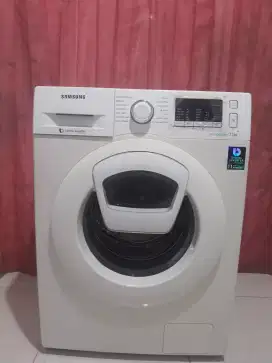 Dijual mesin cuci bekas jarang pakai 7,5kg Samsung WW75K5210YW