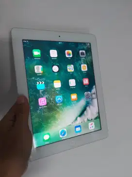 Ipad Gen 4 silver